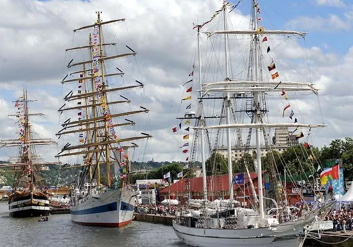 Quiet And Spacious 80M2 Flat Near Historic Center And Quays Ρουέν